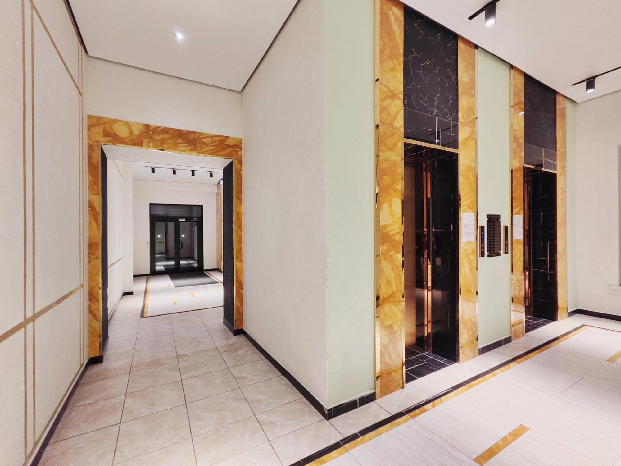 Modern Apartment In Golden Square Almaty Bagian luar foto